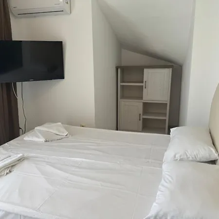 Fenix Complex 公寓式酒店 圣弗拉斯