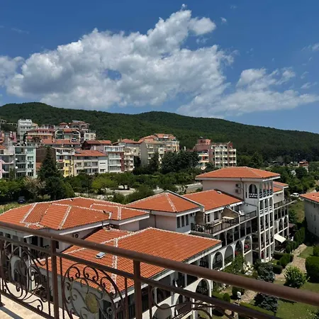 מלון דירות Fenix Complex