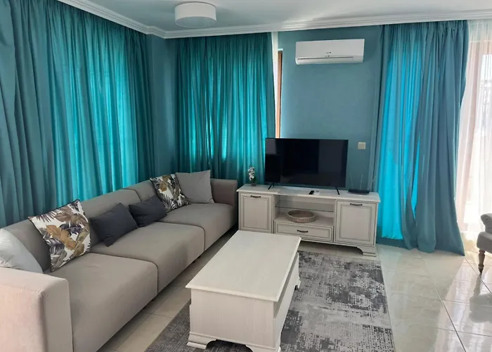 Fenix Complex Aparthotel